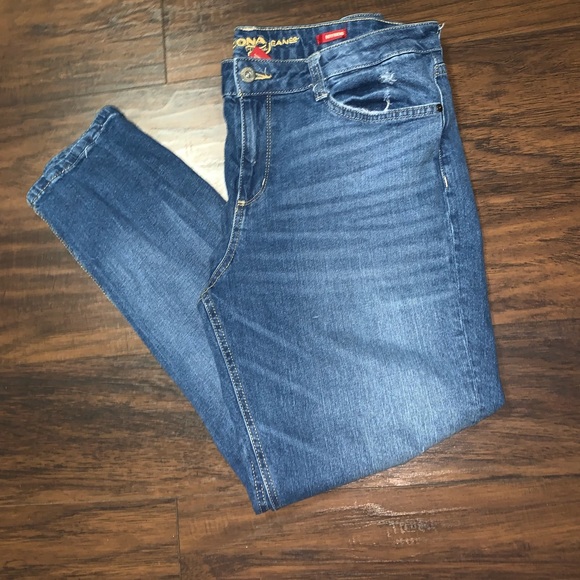 Arizona Ripped Jeans - Picture 6 of 6